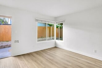 2009-13 Diamond St in San Diego, CA - Building Photo - Building Photo