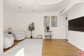 1719 Appian Wy in Santa Monica, CA - Building Photo - Building Photo