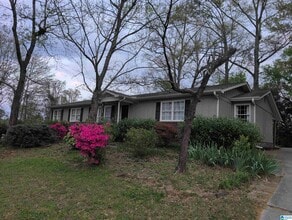 3000 Dolly Ridge Dr in Vestavia Hills, AL - Building Photo - Building Photo