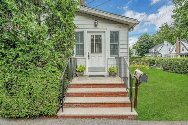 property at 10 Carman Rd