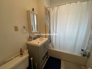 36 Cherokee St, Unit 3 in Boston, MA - Building Photo - Building Photo