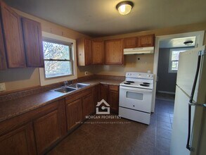 2104 Drexel Dr in Anderson, IN - Foto de edificio - Building Photo