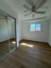 2232 E Joana Dr, Unit D in Santa Ana, CA - Building Photo - Building Photo