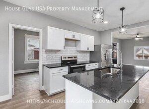 3028 Wayne Ave in Kansas City, MO - Building Photo - Building Photo