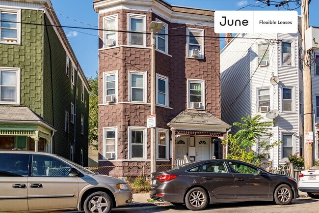 276 E Cottage St-Unit -B in Boston, MA - Building Photo - Building Photo