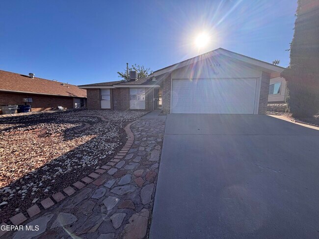 4708 Harmony Dr in El Paso, TX - Building Photo - Building Photo