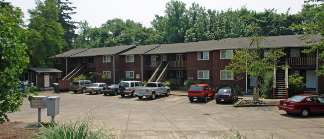 Amanda Court Apartments