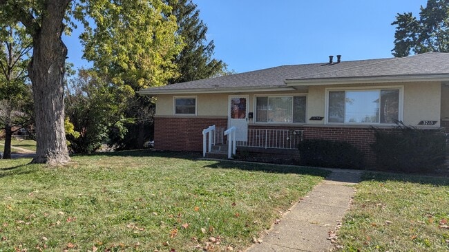 3713 Arnelle Rd in Columbus, OH - Building Photo - Building Photo