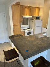 7742 Redlands St, Unit Alfred Gwilliam in Playa Del Rey, CA - Building Photo - Building Photo