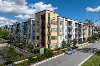 Seven41 Winter Park in Winter Park, FL - Foto de edificio - Building Photo