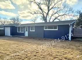 122 Albany St in Salina, KS - Building Photo