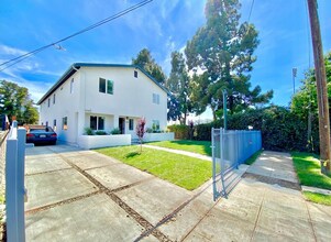 558 W 89th St-Unit -89(558  1/2B) in Los Angeles, CA - Foto de edificio - Building Photo