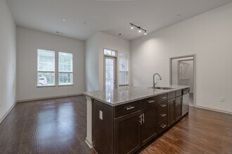 322 Baldwin in Odenton, MD - Foto de edificio - Building Photo