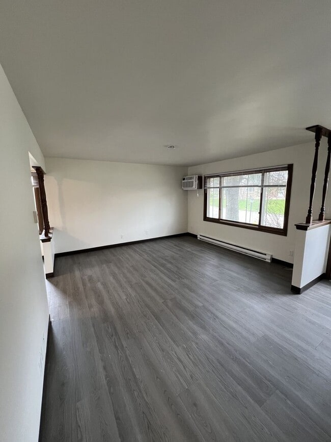 N18-W5317 Pierce Ct in Cedarburg, WI - Building Photo - Building Photo