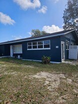 905 5th Pl in Vero Beach, FL - Building Photo