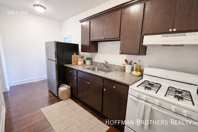 3048 W 12th St, Unit 6 in Los Angeles, CA - Foto de edificio - Building Photo