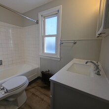 1378 E 187th St in Cleveland, OH - Building Photo - Building Photo