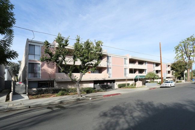 Encino Crest Apartments