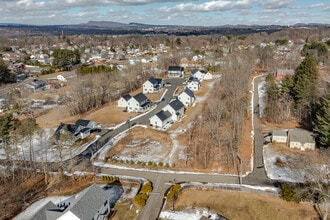 45 Hillhouse Way in Wallingford, CT - Building Photo - Building Photo
