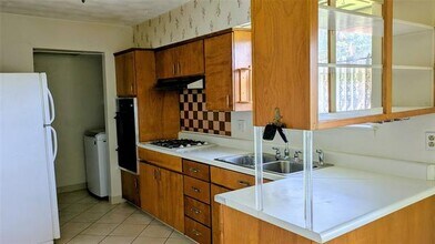 517 E Tyler St in Richardson, TX - Building Photo - Building Photo