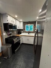 448 Spruce Brook Rd in Southbury, CT - Building Photo - Building Photo