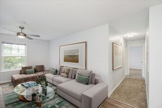 Stoney Ridge Luxury Apartments in Fayetteville, NC - Foto de edificio - Building Photo