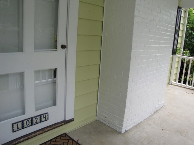 1024 Starlight Dr in Durham, NC - Building Photo - Building Photo