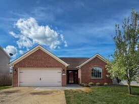 1240 Orchard Dr in Nicholasville, KY - Building Photo