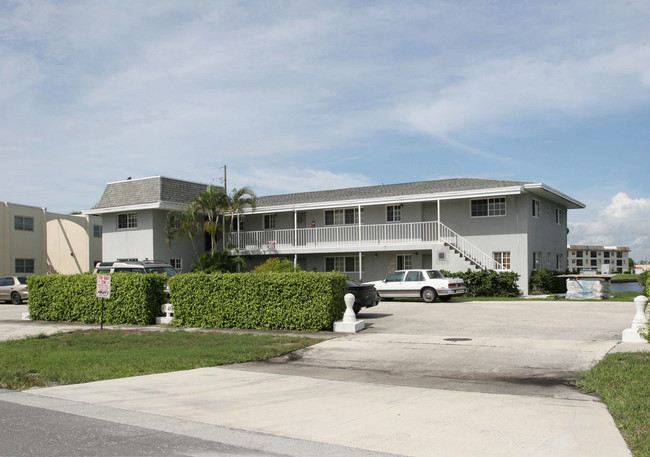 405 Southwind Dr in North Palm Beach, FL - Building Photo - Building Photo