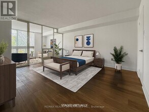 5 Kenneth Ave in Toronto, ON - Building Photo - Building Photo