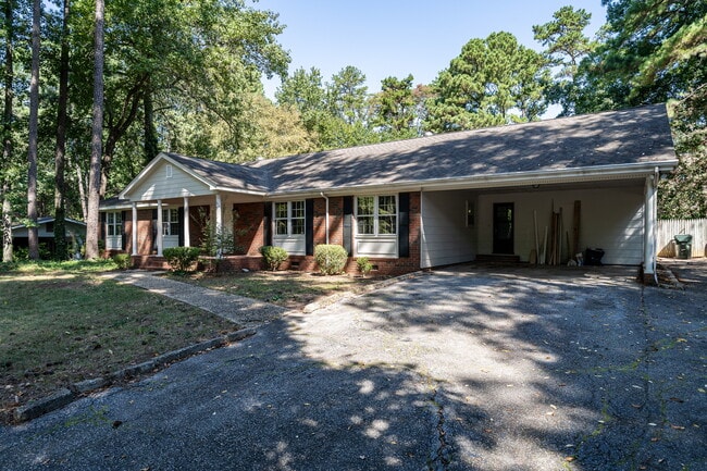 4718 Rembert Dr in Raleigh, NC - Building Photo - Building Photo