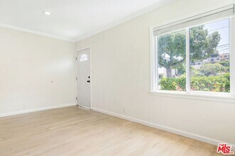 1720 N Ave 45-Unit -1/2 in Los Angeles, CA - Building Photo - Building Photo
