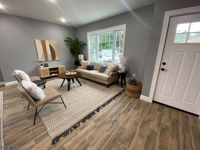 property at 825 Allwood Rd