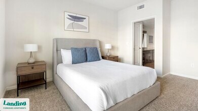 715 W Slaughter Ln, Unit 622 in Austin, TX - Foto de edificio - Building Photo