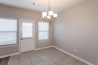 313 Iron Ore Trail in Fort Worth, TX - Building Photo - Building Photo