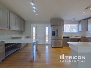 5960 S Tabor St in Littleton, CO - Building Photo - Building Photo