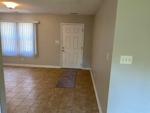 1412 Crabtree Blvd in Raleigh, NC - Building Photo - Building Photo