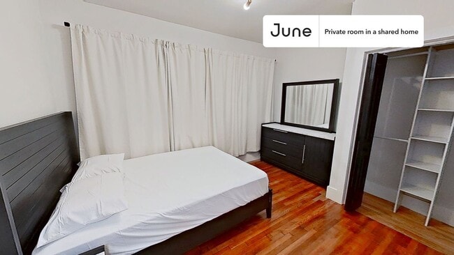 property at 8 Walnut Park