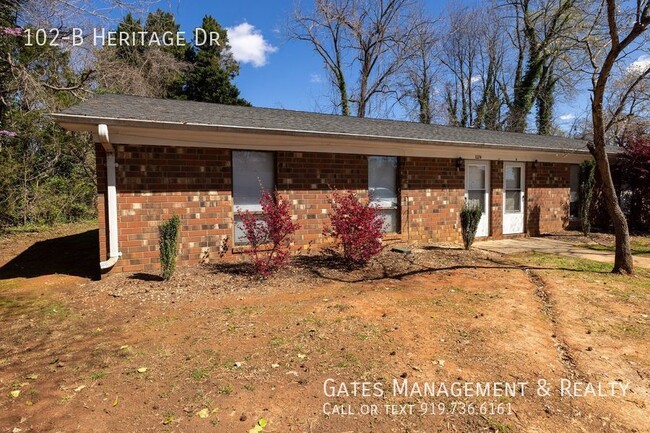 102 Heritage Dr in Mebane, NC - Building Photo - Building Photo