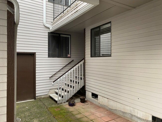 property at 12282 SE 104th Ct