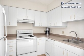 632 Massachusetts Ave in Cambridge, MA - Building Photo - Building Photo