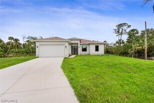 630 Loleta Ct in Lehigh Acres, FL - Building Photo