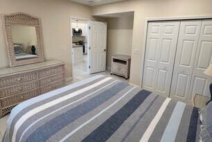 191 Anchorage St, Unit B in Fort Myers Beach, FL - Building Photo