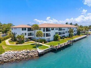 1630 Seaway Dr in Fort Pierce, FL - Building Photo - Building Photo