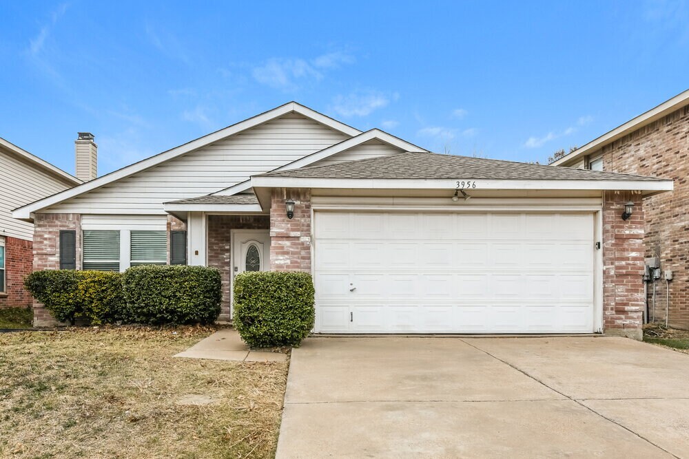 3956 Golden Horn Ln in Fort Worth, TX - Building Photo