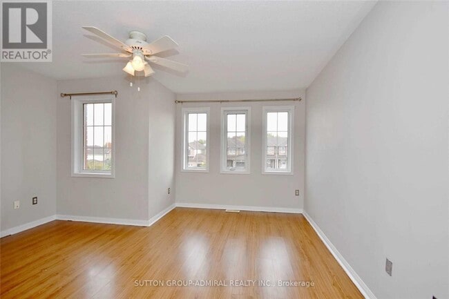 property at 70 Hawthorne Crescent