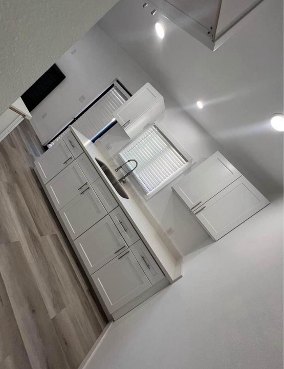 1702 E 55th St in Long Beach, CA - Foto de edificio