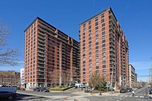 700 1st St in Hoboken, NJ - Building Photo