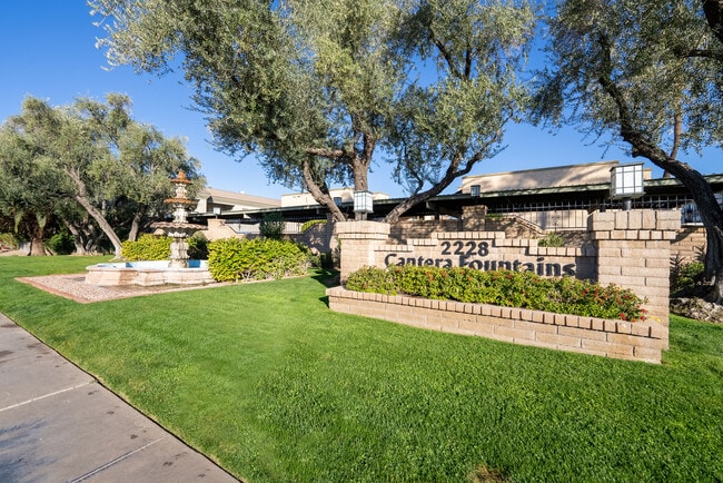 property at 2228 E Campbell Ave