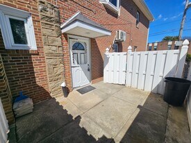 2722 Rhawn St in Philadelphia, PA - Building Photo